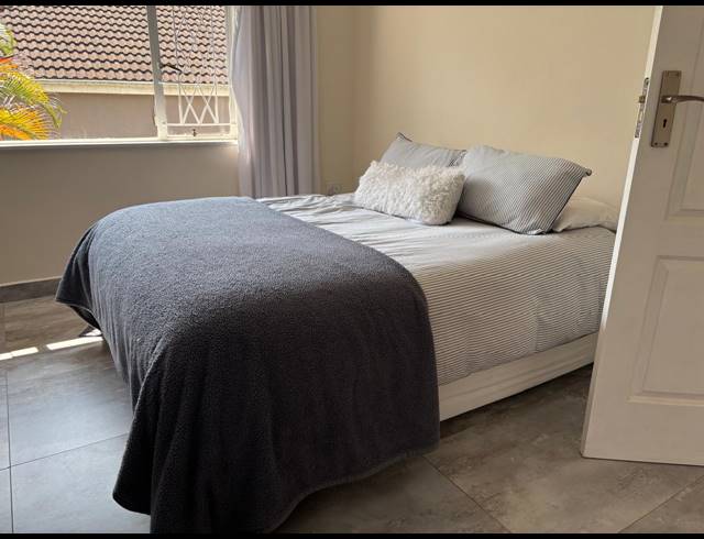 2 BEDROOM APARTMENT FOR SALE IN ESSENWOOD